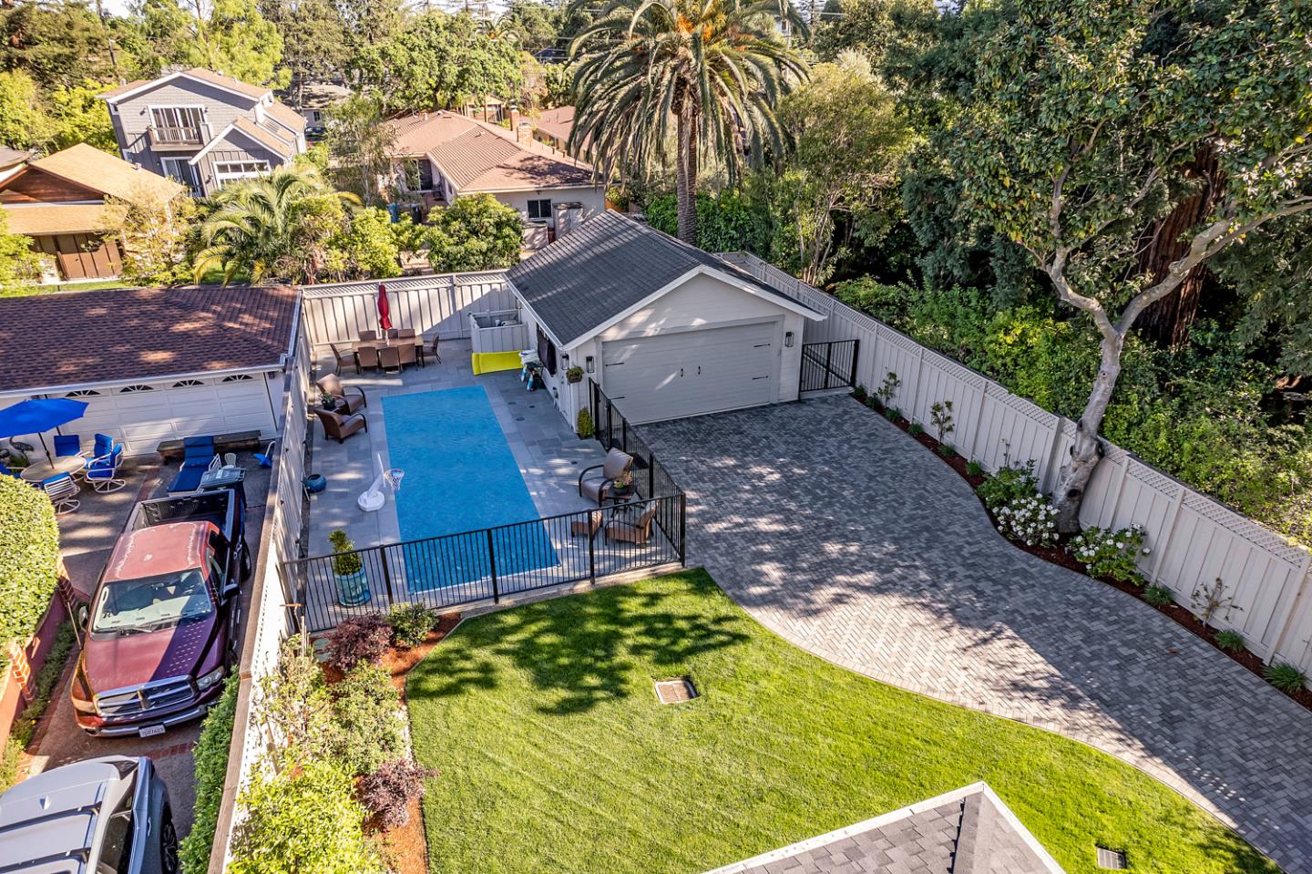 Detail Gallery Image 33 of 38 For 423 Arlington Rd, Redwood City,  CA 94062 - 5 Beds | 3 Baths