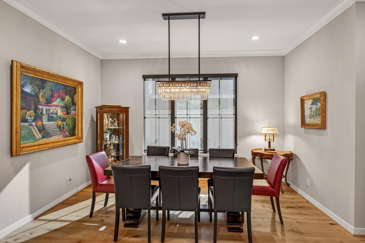 Detail Gallery Image 8 of 38 For 423 Arlington Rd, Redwood City,  CA 94062 - 5 Beds | 3 Baths