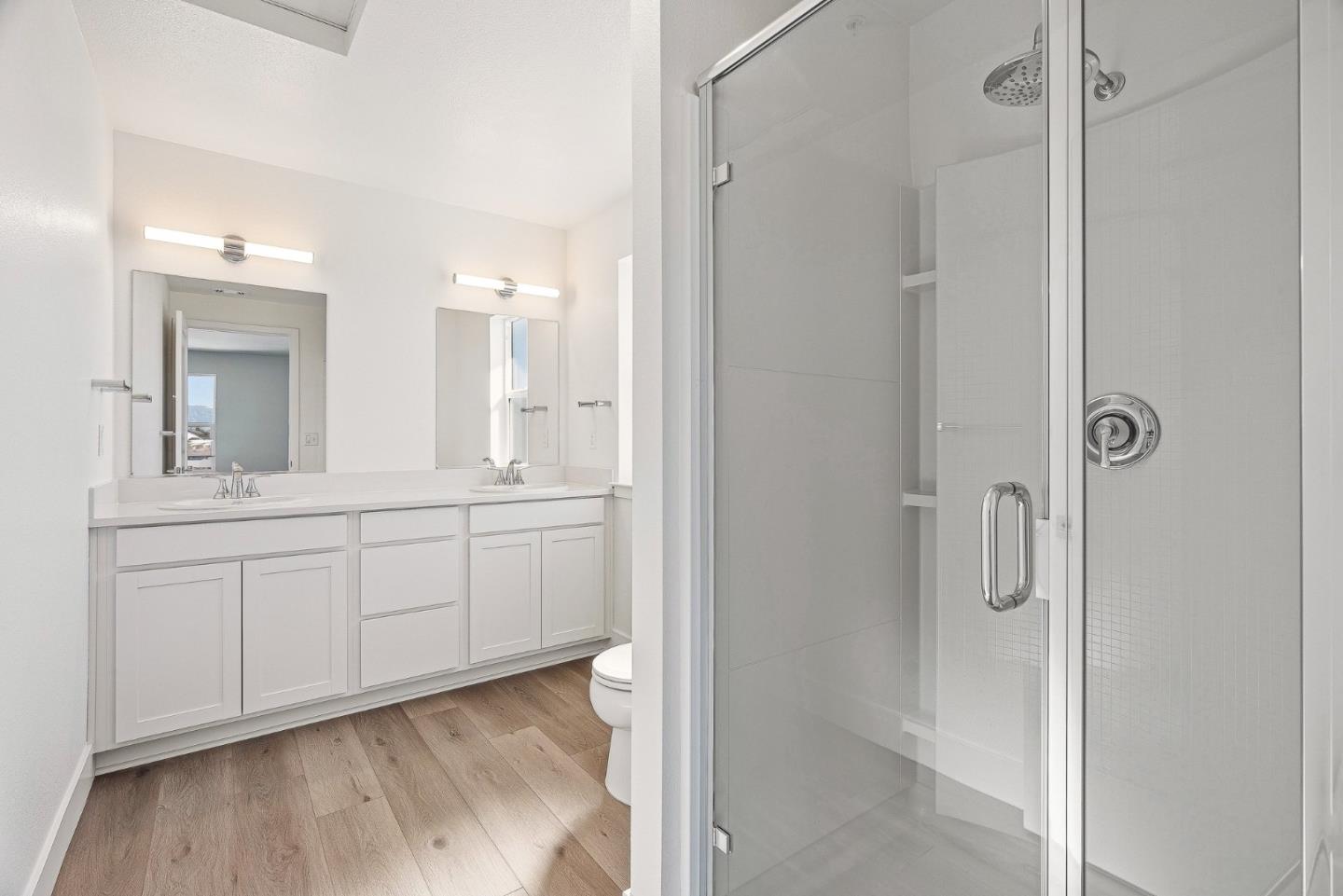 Detail Gallery Image 12 of 16 For 413 Annie Dr, Watsonville,  CA 95076 - 3 Beds | 3/1 Baths