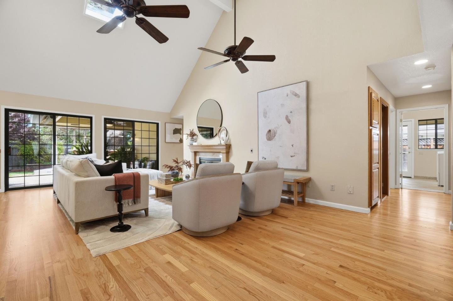 Detail Gallery Image 11 of 37 For 20523 Manor Dr, Saratoga,  CA 95070 - 5 Beds | 3/1 Baths