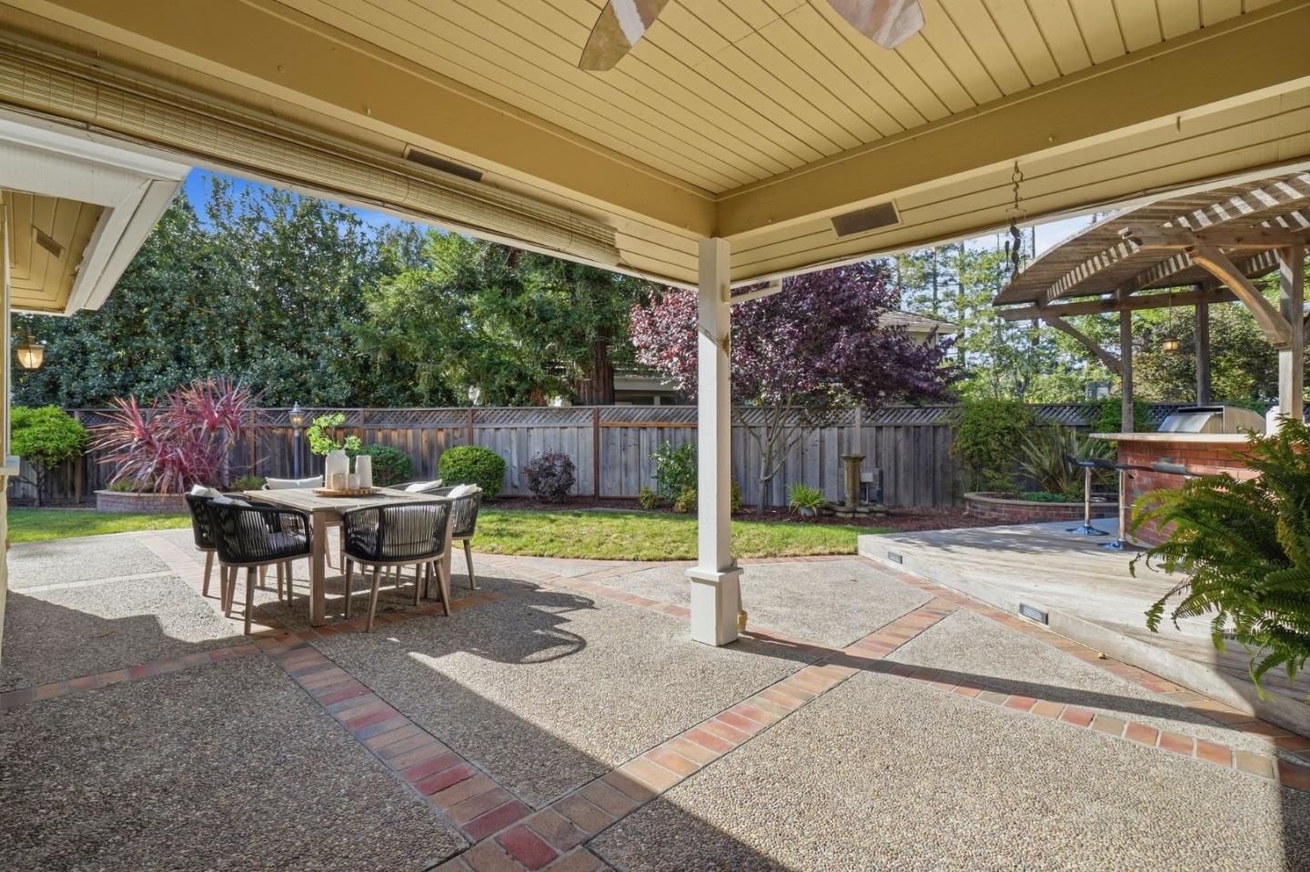 Detail Gallery Image 31 of 37 For 20523 Manor Dr, Saratoga,  CA 95070 - 5 Beds | 3/1 Baths