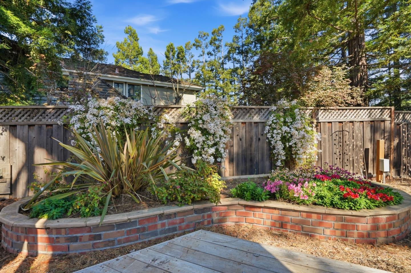 Detail Gallery Image 34 of 37 For 20523 Manor Dr, Saratoga,  CA 95070 - 5 Beds | 3/1 Baths