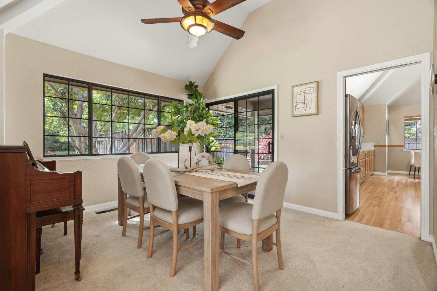 Detail Gallery Image 8 of 37 For 20523 Manor Dr, Saratoga,  CA 95070 - 5 Beds | 3/1 Baths