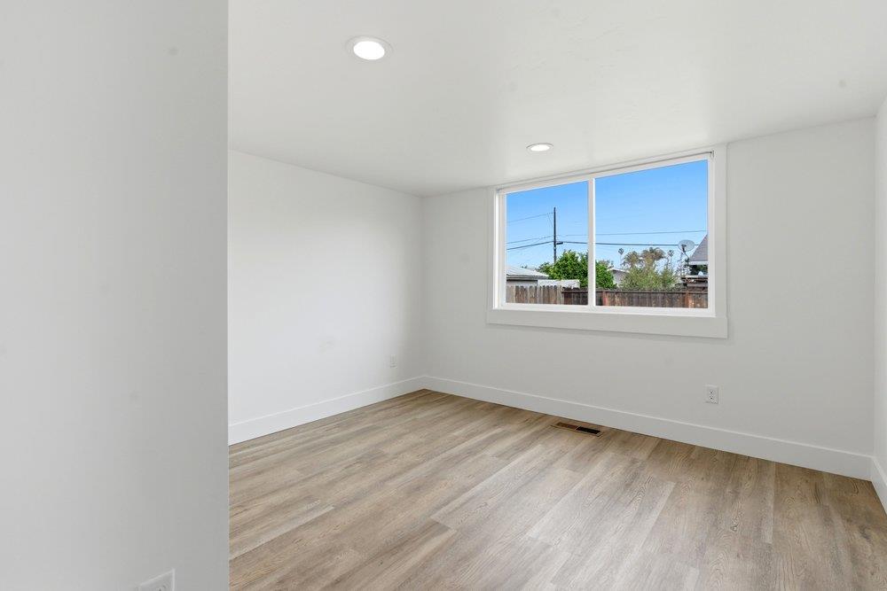 Detail Gallery Image 21 of 42 For 706 Central Ave, Hollister,  CA 95023 - 3 Beds | 2 Baths