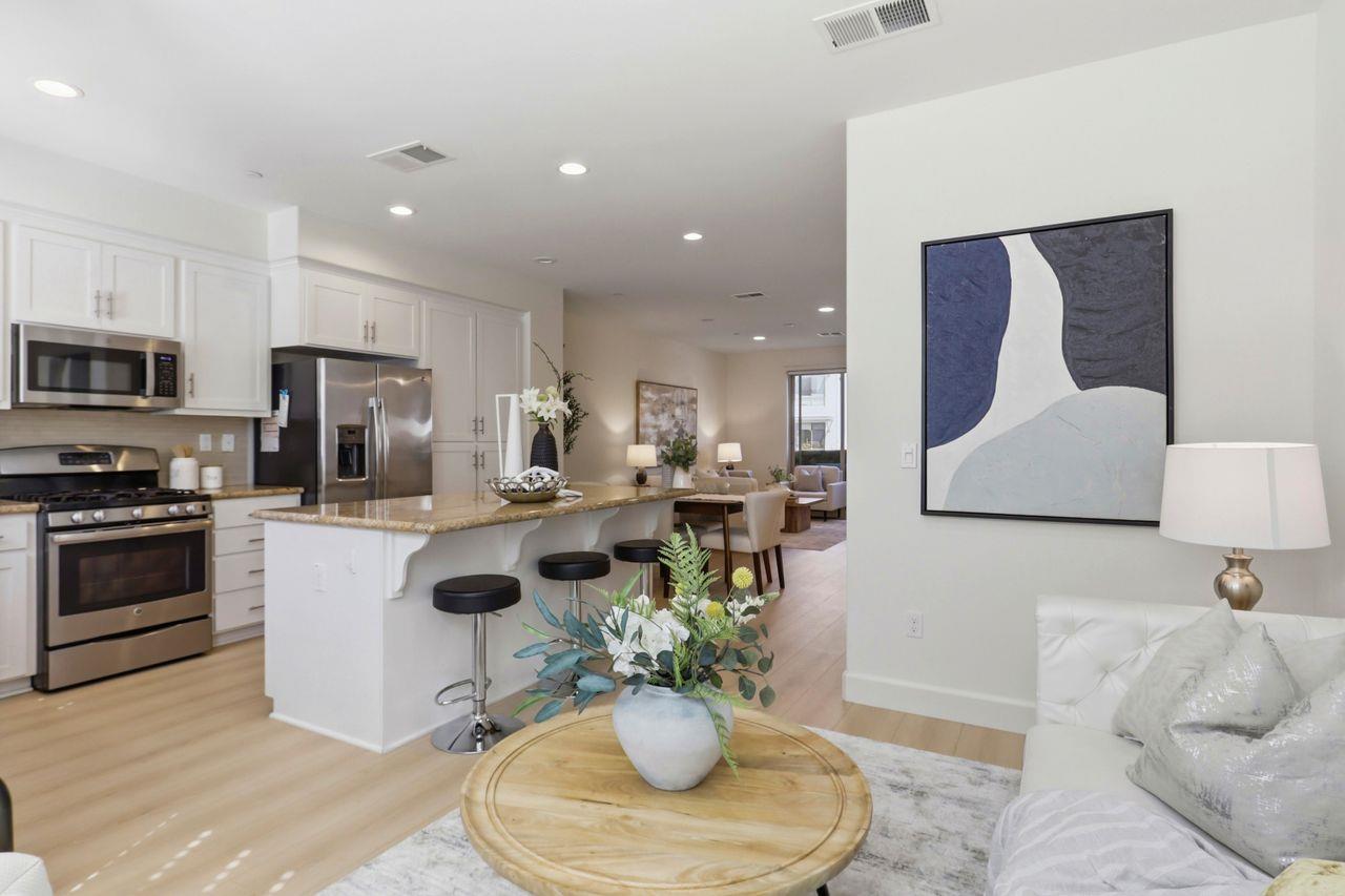 Detail Gallery Image 12 of 43 For 880 Apollo, Santa Clara,  CA 95051 - 3 Beds | 3/1 Baths