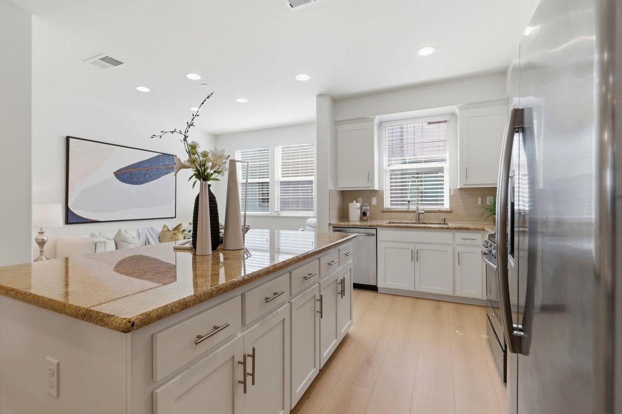 Detail Gallery Image 17 of 43 For 880 Apollo, Santa Clara,  CA 95051 - 3 Beds | 3/1 Baths