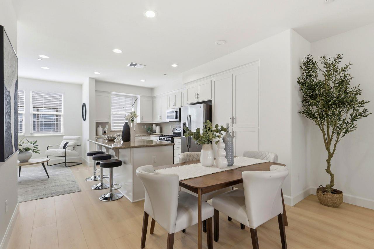 Detail Gallery Image 18 of 43 For 880 Apollo, Santa Clara,  CA 95051 - 3 Beds | 3/1 Baths