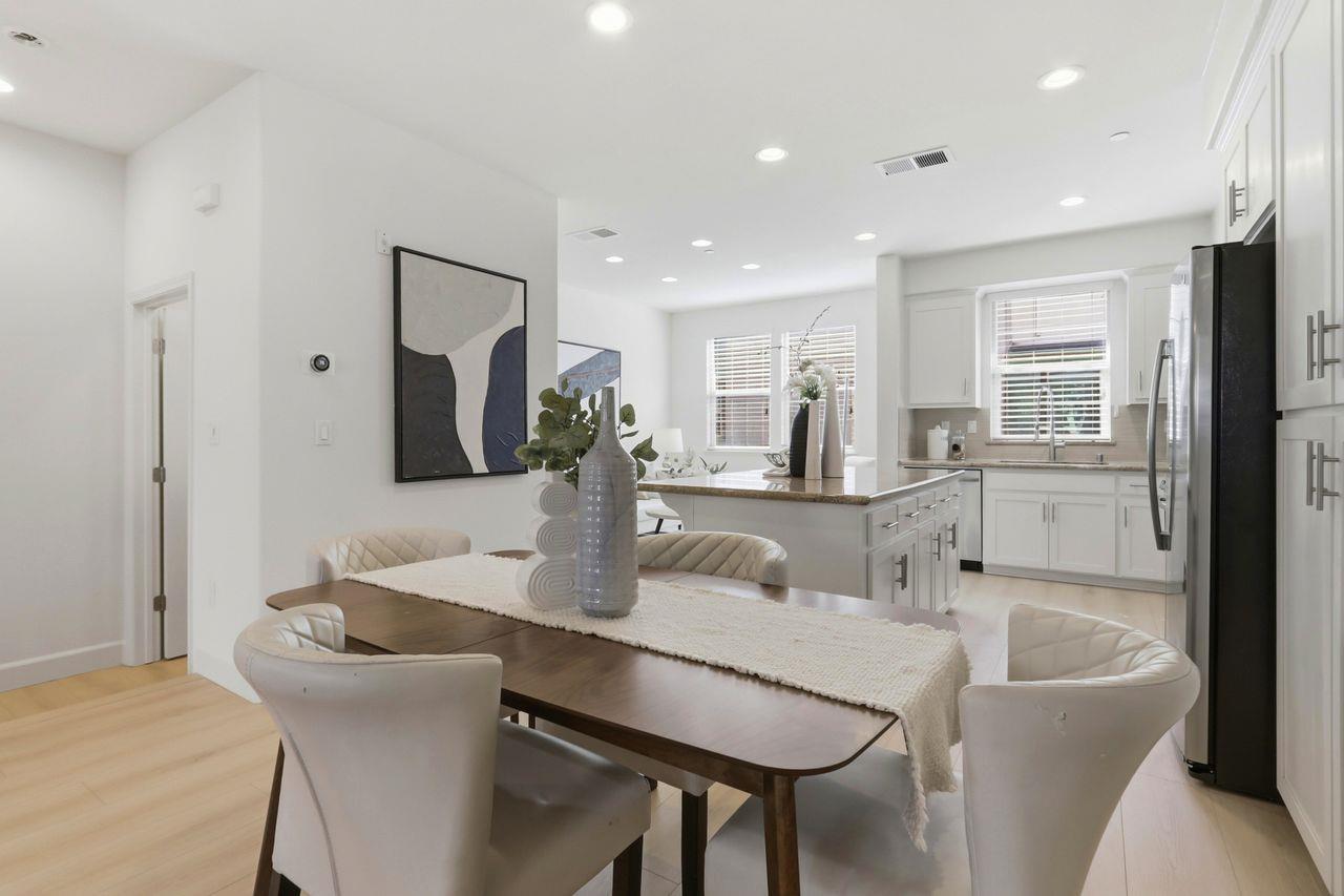 Detail Gallery Image 19 of 43 For 880 Apollo, Santa Clara,  CA 95051 - 3 Beds | 3/1 Baths