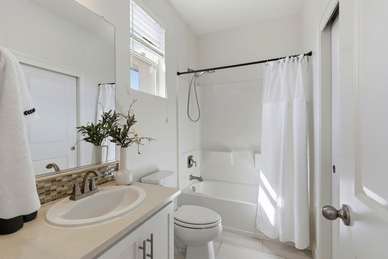 Detail Gallery Image 32 of 43 For 880 Apollo, Santa Clara,  CA 95051 - 3 Beds | 3/1 Baths