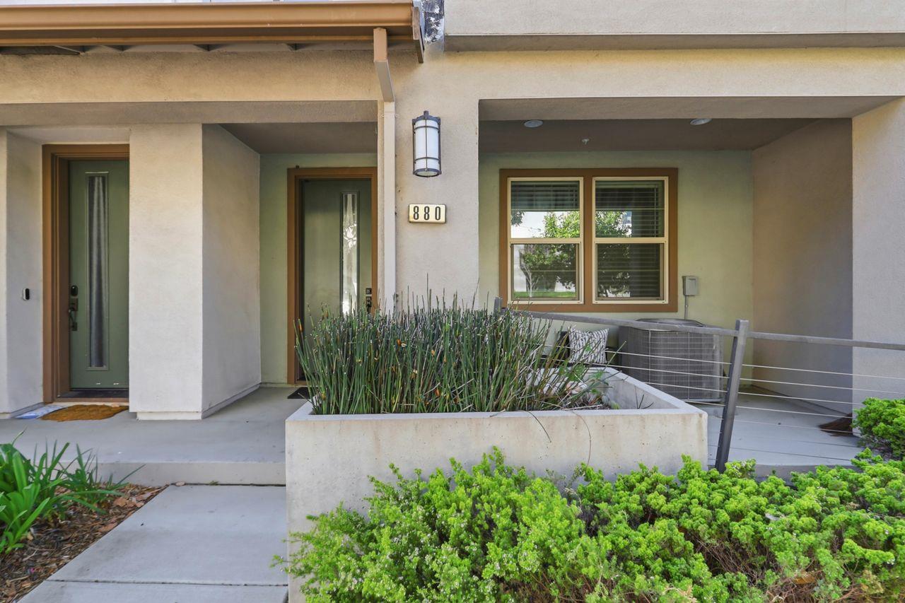 Detail Gallery Image 5 of 43 For 880 Apollo, Santa Clara,  CA 95051 - 3 Beds | 3/1 Baths