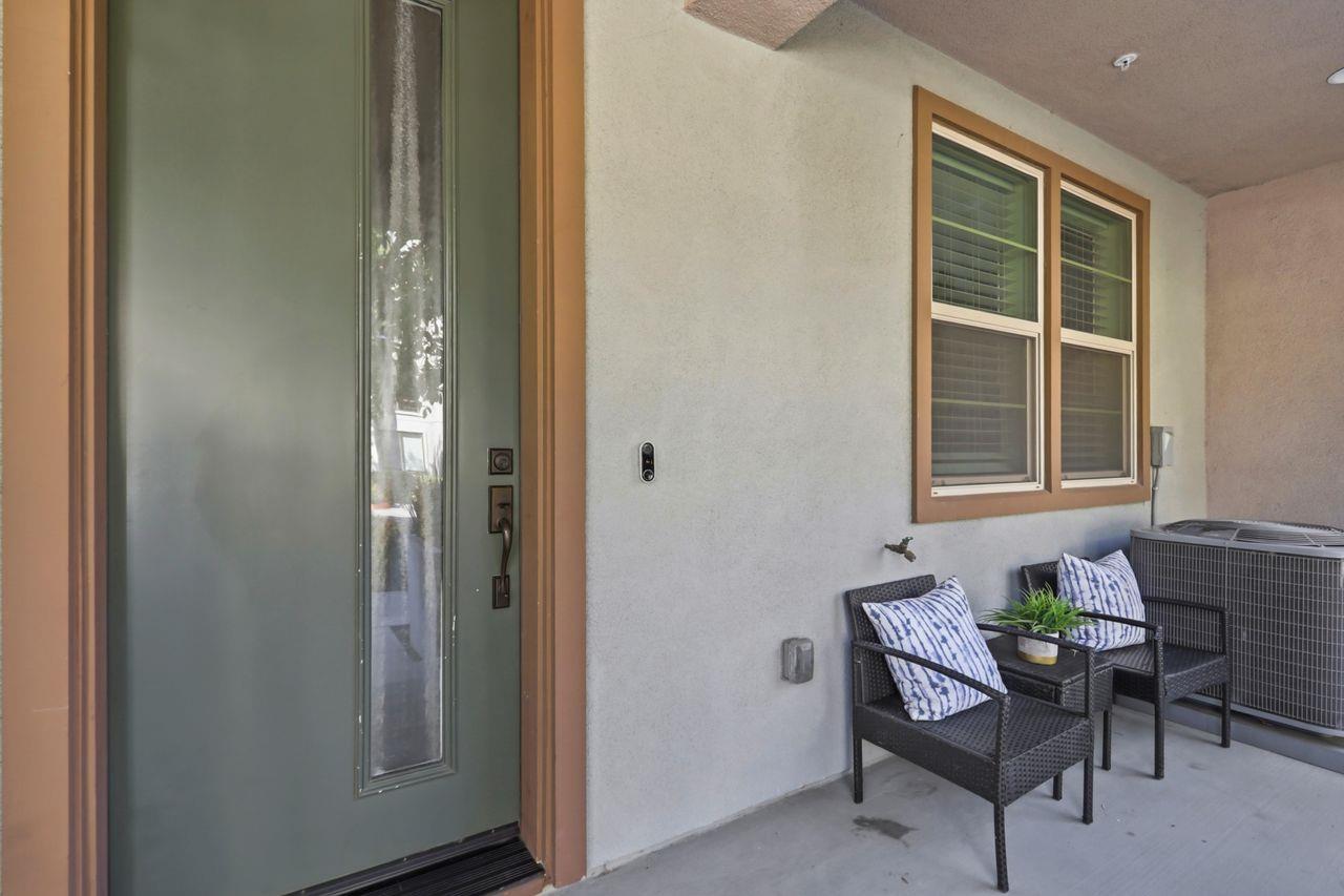 Detail Gallery Image 6 of 43 For 880 Apollo, Santa Clara,  CA 95051 - 3 Beds | 3/1 Baths