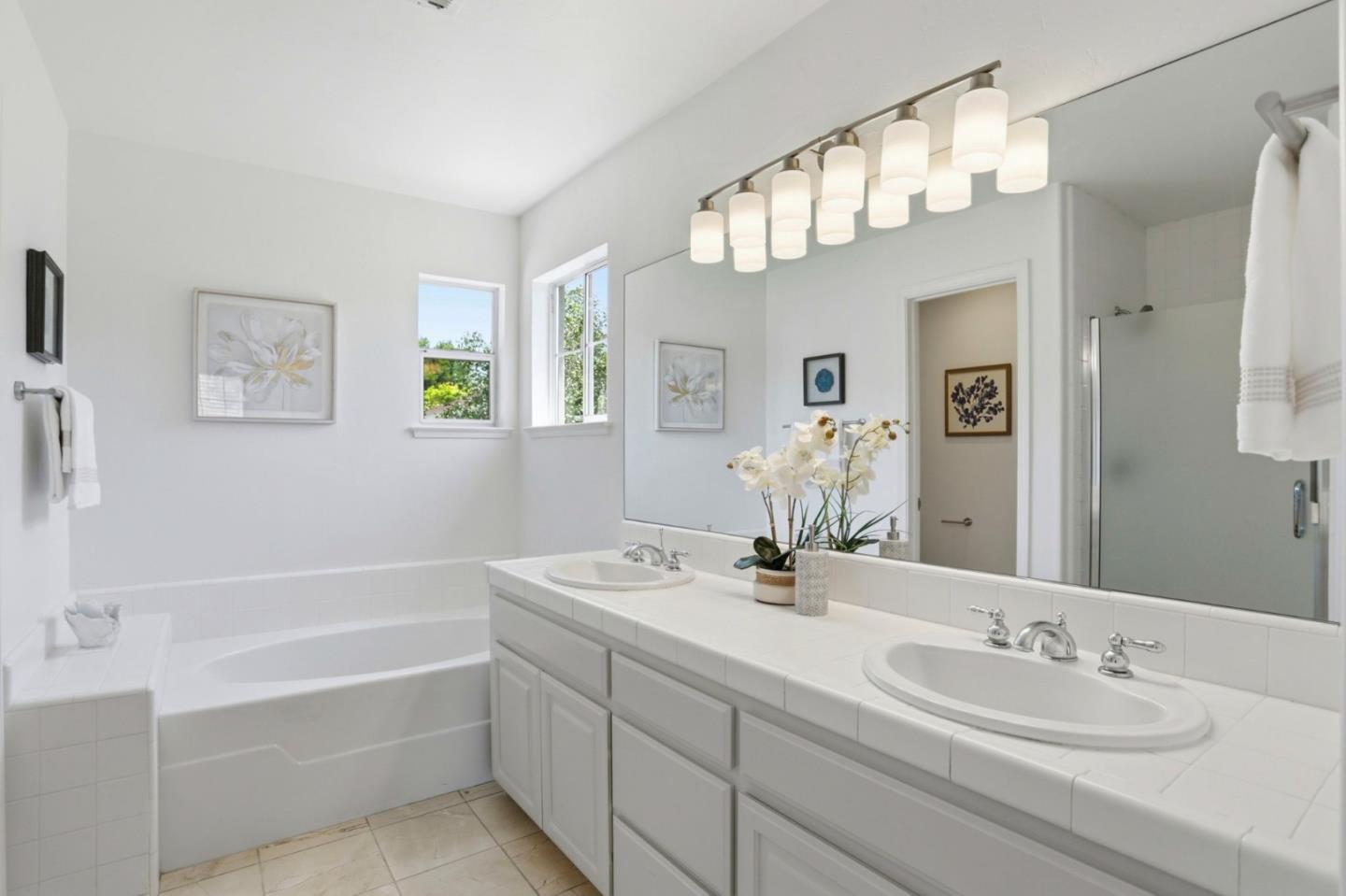 Detail Gallery Image 25 of 34 For 446 Tyndall St, Los Altos,  CA 94022 - 3 Beds | 2/1 Baths