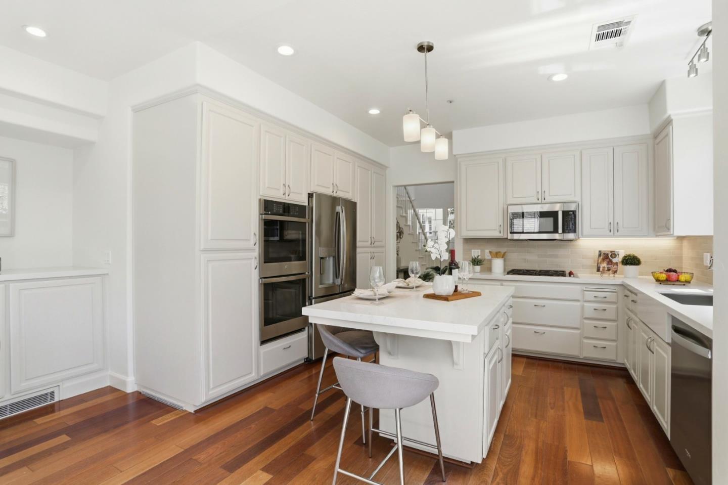 Detail Gallery Image 4 of 34 For 446 Tyndall St, Los Altos,  CA 94022 - 3 Beds | 2/1 Baths