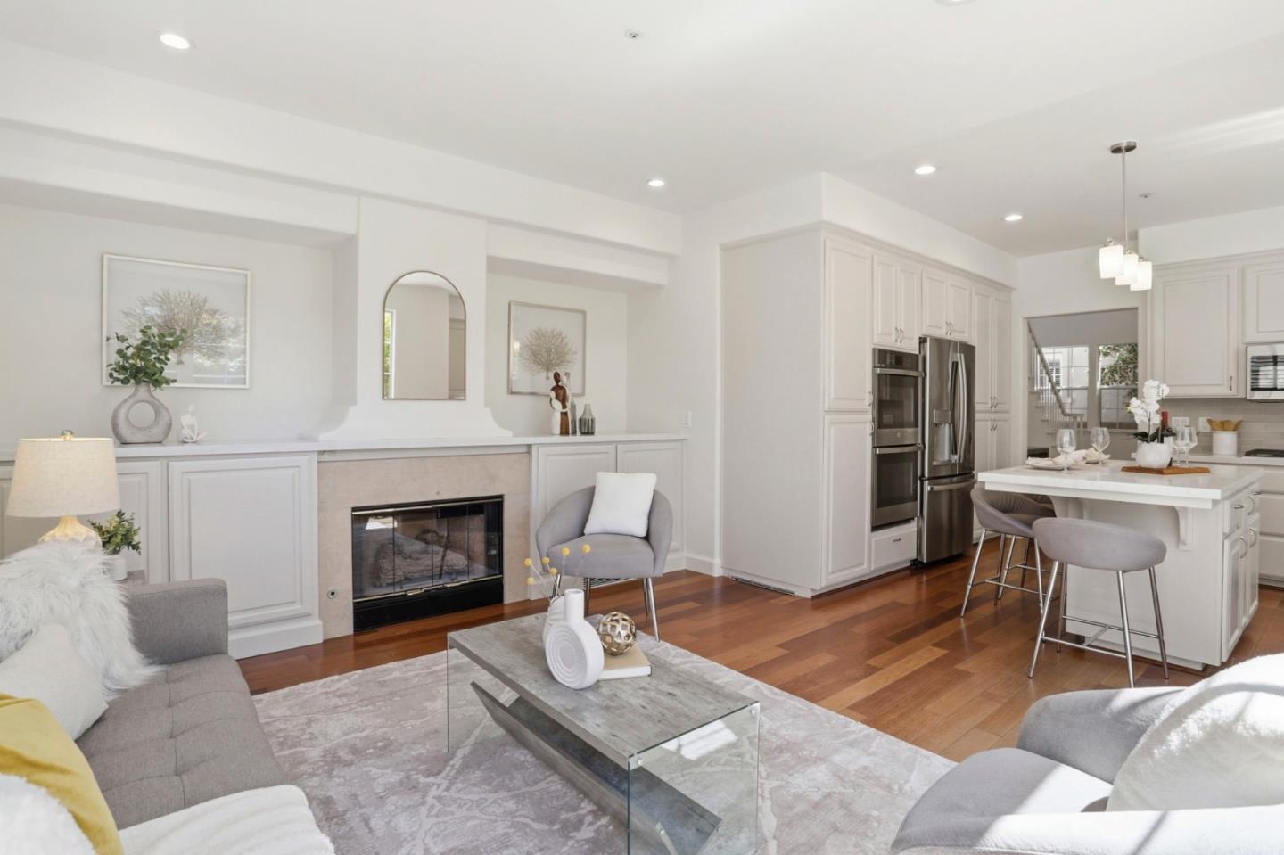 Detail Gallery Image 8 of 34 For 446 Tyndall St, Los Altos,  CA 94022 - 3 Beds | 2/1 Baths