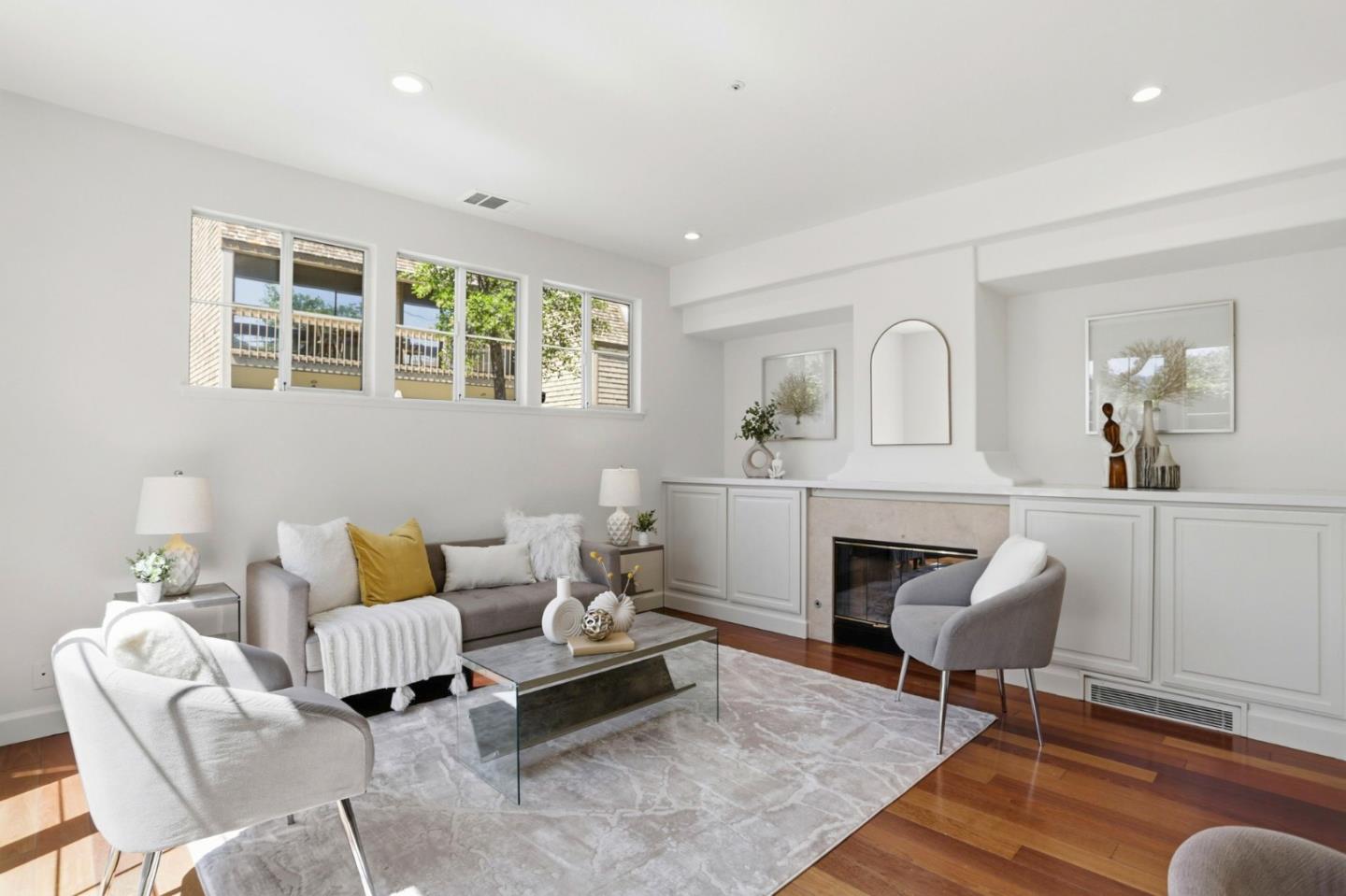 Detail Gallery Image 9 of 34 For 446 Tyndall St, Los Altos,  CA 94022 - 3 Beds | 2/1 Baths