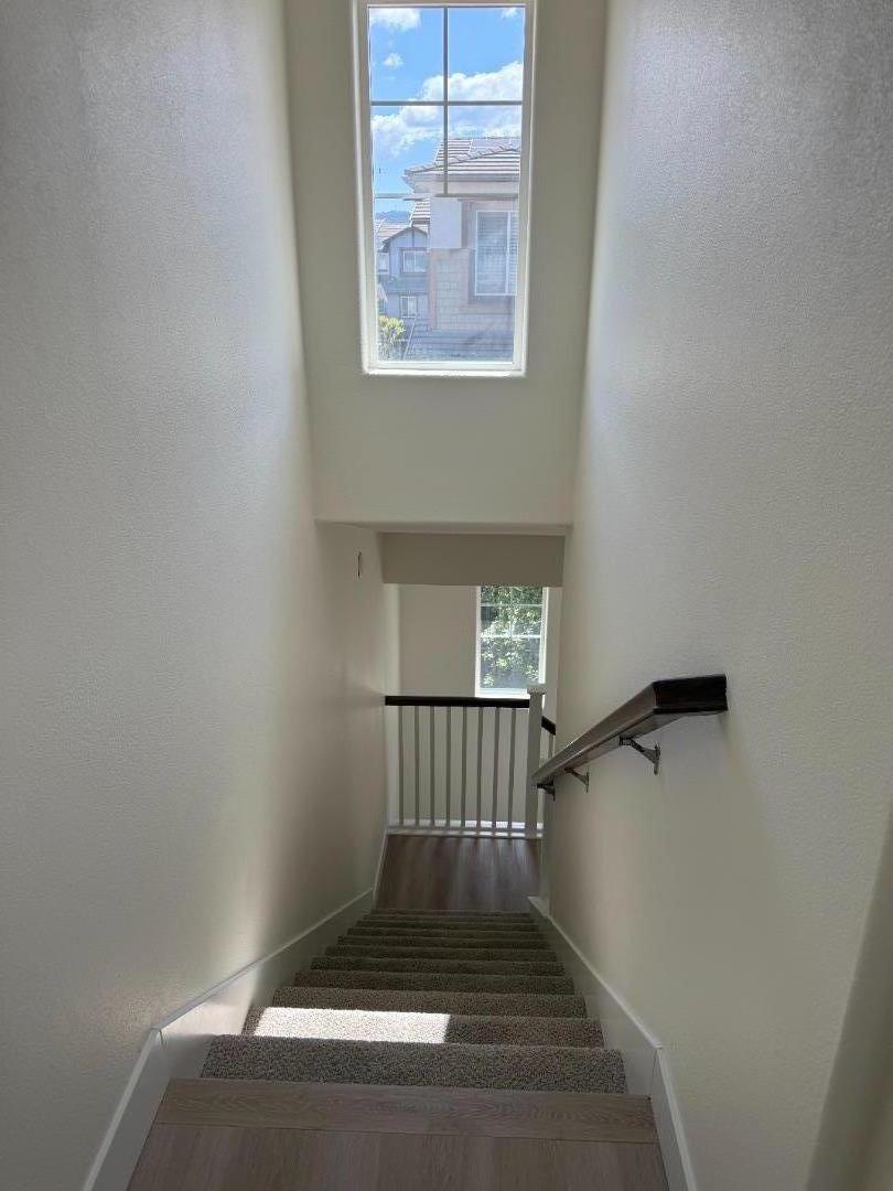 Detail Gallery Image 13 of 22 For 17075 Saint Cecilia Ln, Morgan Hill,  CA 95037 - 3 Beds | 2/1 Baths