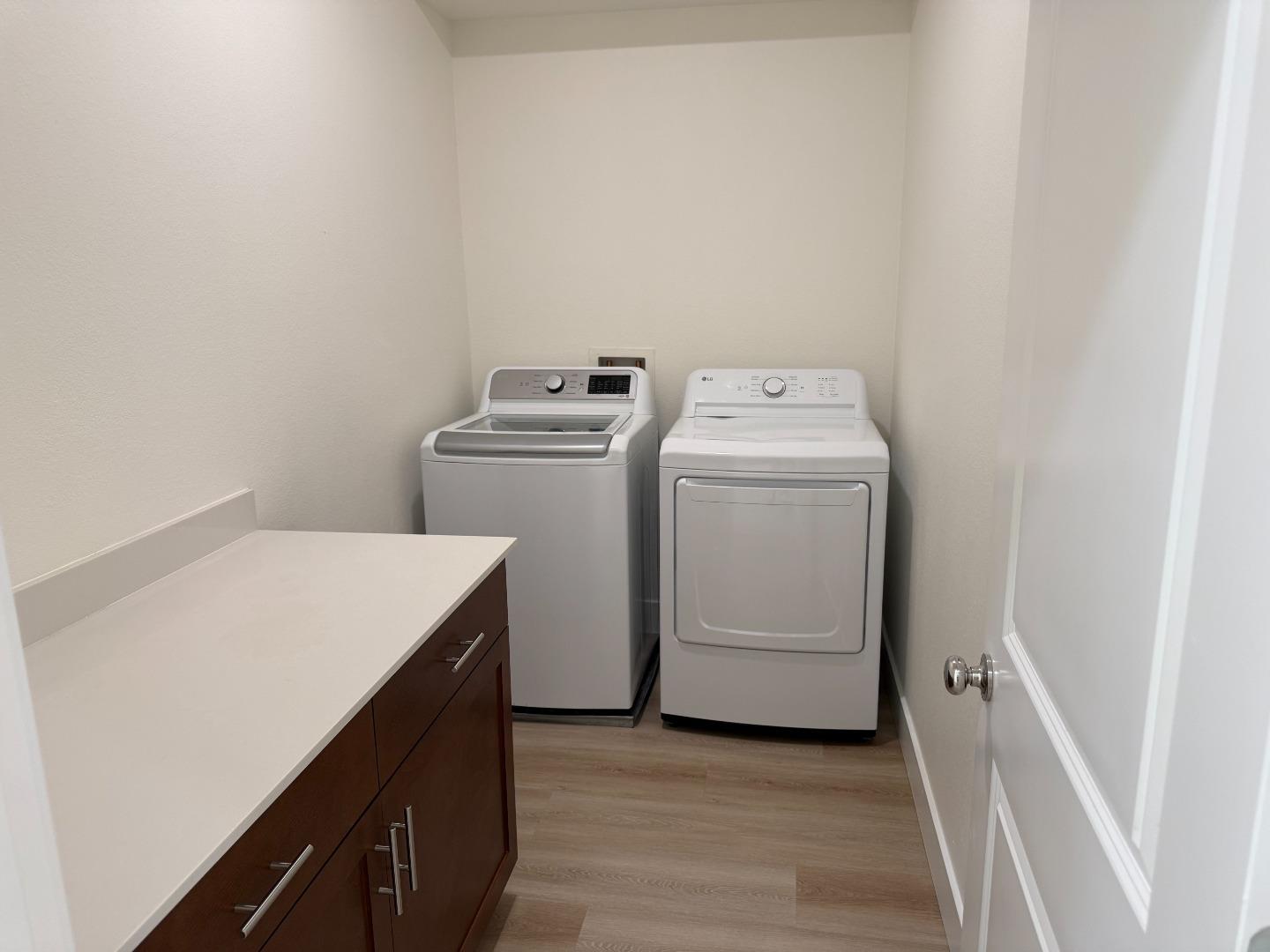 Detail Gallery Image 15 of 22 For 17075 Saint Cecilia Ln, Morgan Hill,  CA 95037 - 3 Beds | 2/1 Baths