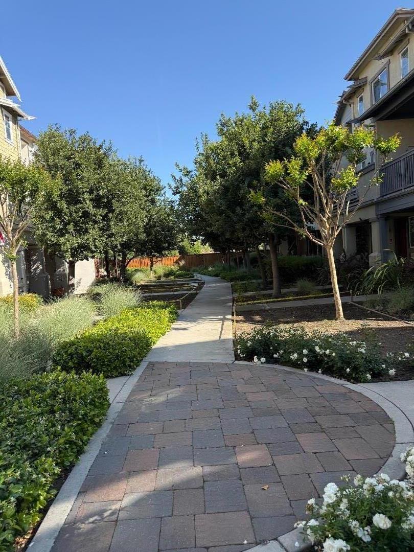 Detail Gallery Image 2 of 22 For 17075 Saint Cecilia Ln, Morgan Hill,  CA 95037 - 3 Beds | 2/1 Baths