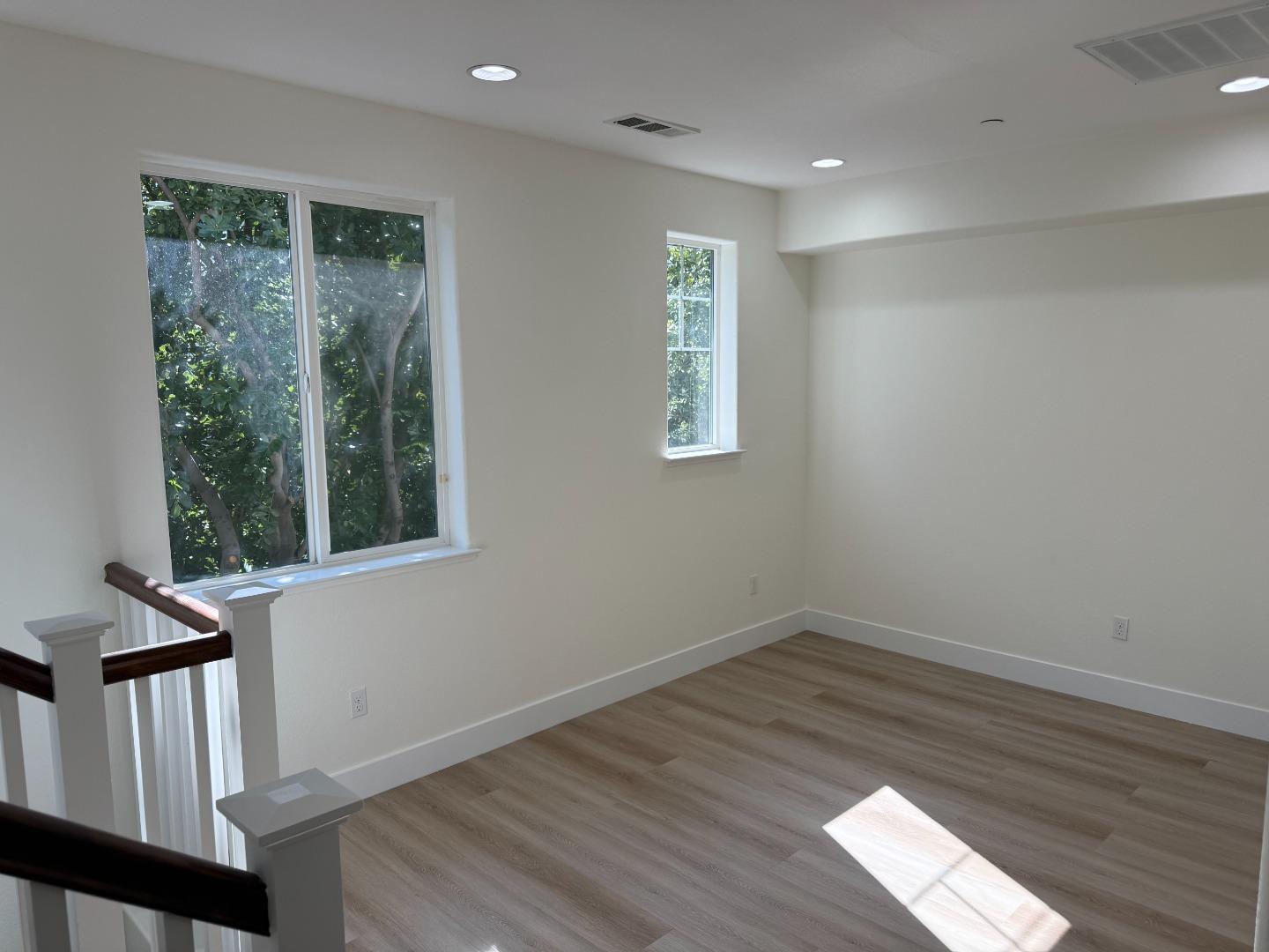 Detail Gallery Image 6 of 22 For 17075 Saint Cecilia Ln, Morgan Hill,  CA 95037 - 3 Beds | 2/1 Baths