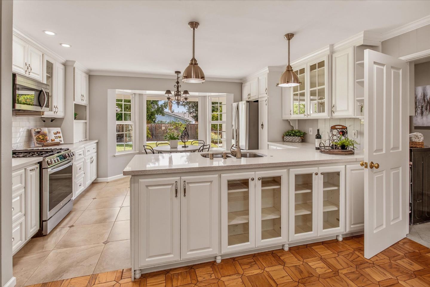 Detail Gallery Image 16 of 50 For 12180 Saraglen Dr, Saratoga,  CA 95070 - 4 Beds | 3/1 Baths