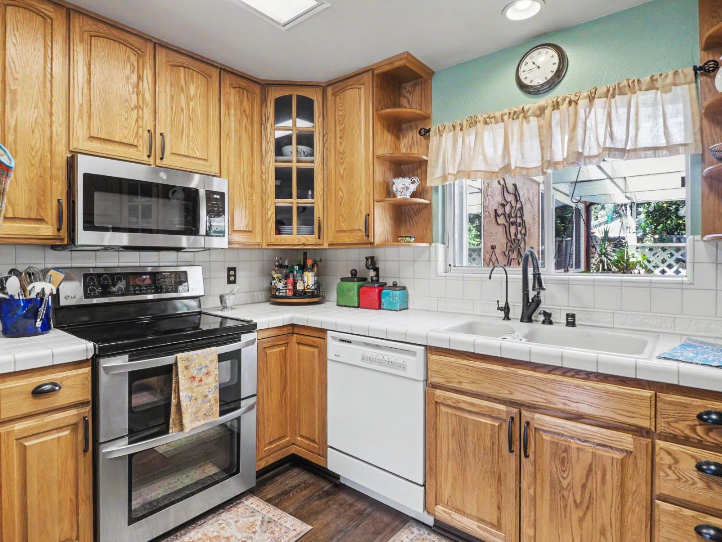 Detail Gallery Image 16 of 59 For 7669 Santa Inez Ct, Gilroy,  CA 95020 - 4 Beds | 2 Baths