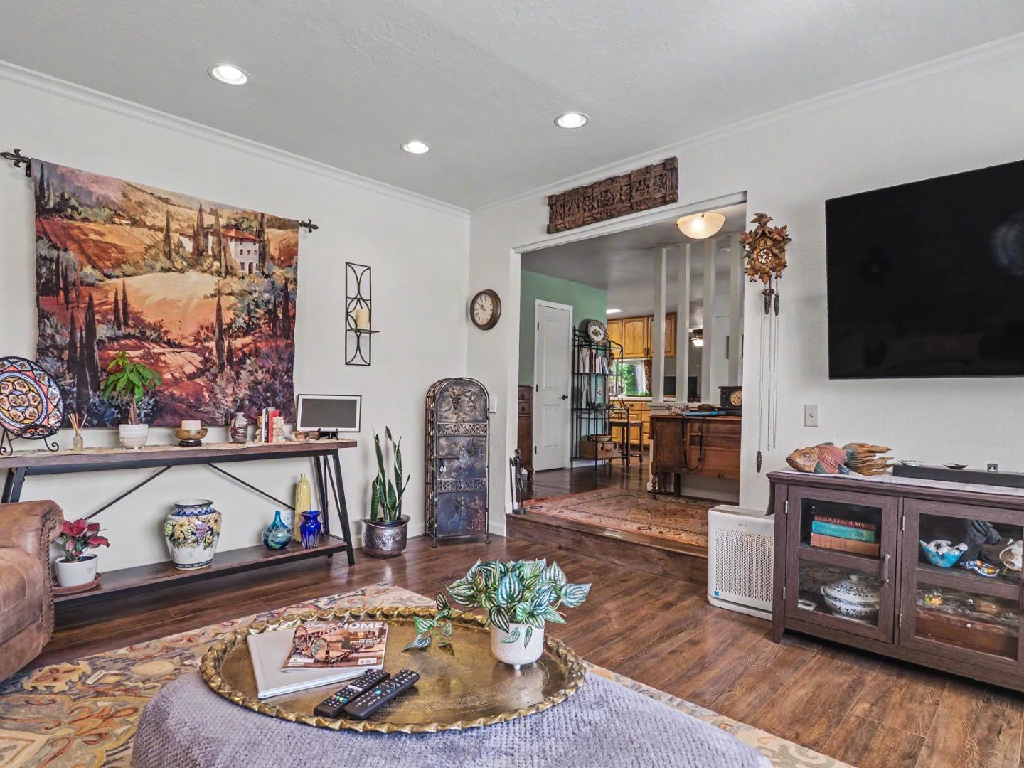 Detail Gallery Image 9 of 59 For 7669 Santa Inez Ct, Gilroy,  CA 95020 - 4 Beds | 2 Baths