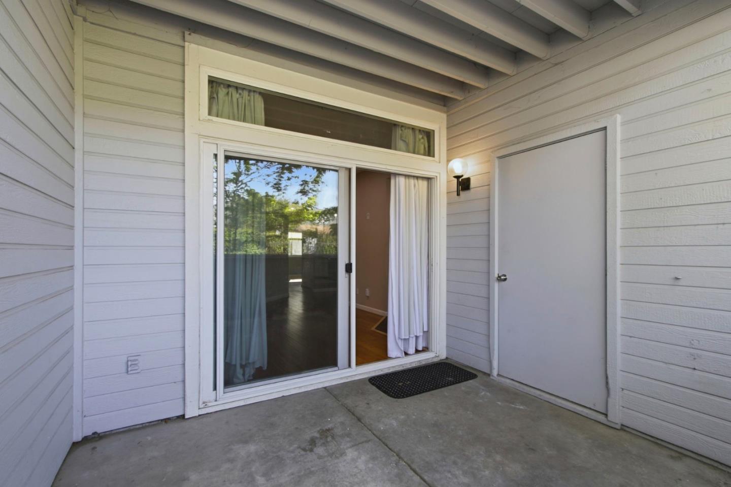 Detail Gallery Image 22 of 33 For 354 Shadow Run Dr, San Jose,  CA 95110 - 2 Beds | 2 Baths