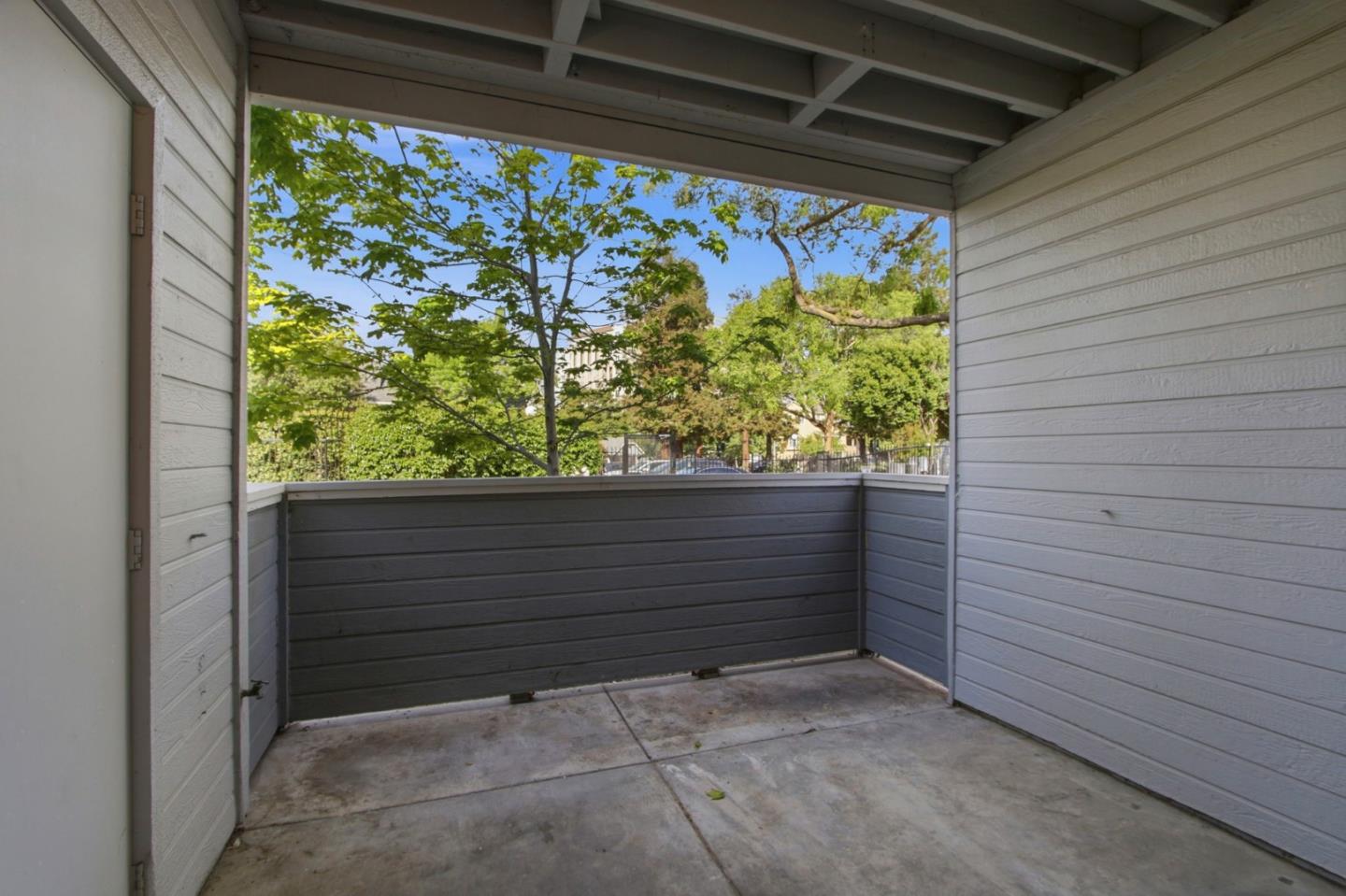 Detail Gallery Image 24 of 33 For 354 Shadow Run Dr, San Jose,  CA 95110 - 2 Beds | 2 Baths
