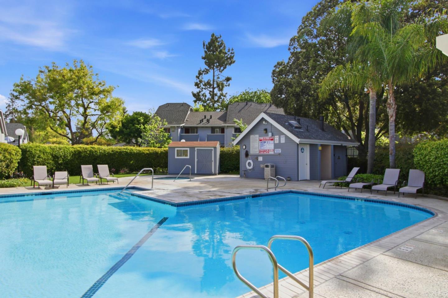 Detail Gallery Image 29 of 33 For 354 Shadow Run Dr, San Jose,  CA 95110 - 2 Beds | 2 Baths