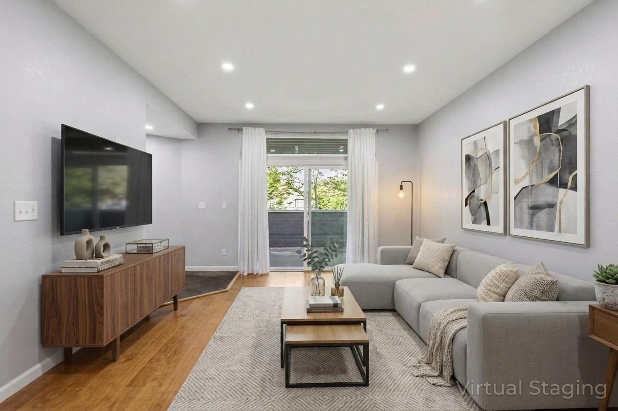 Detail Gallery Image 3 of 33 For 354 Shadow Run Dr, San Jose,  CA 95110 - 2 Beds | 2 Baths