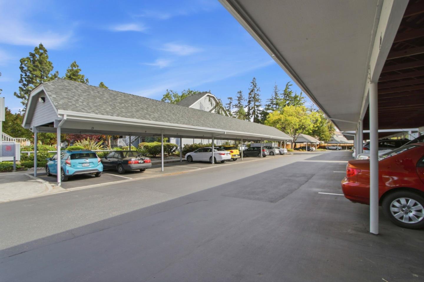 Detail Gallery Image 31 of 33 For 354 Shadow Run Dr, San Jose,  CA 95110 - 2 Beds | 2 Baths