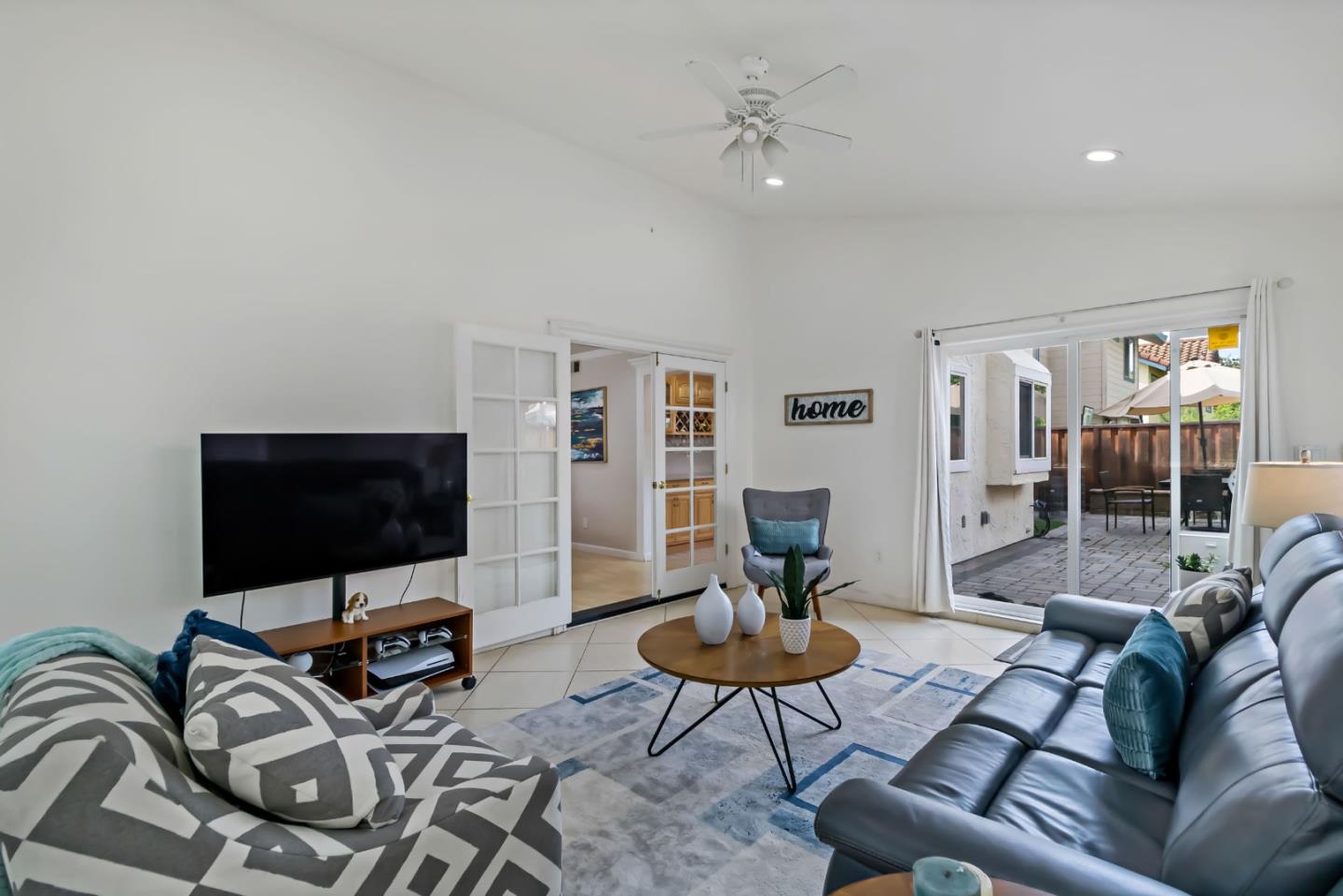 Detail Gallery Image 13 of 50 For 3389 Brook Leaf Ct, San Jose,  CA 95132 - 3 Beds | 2/1 Baths