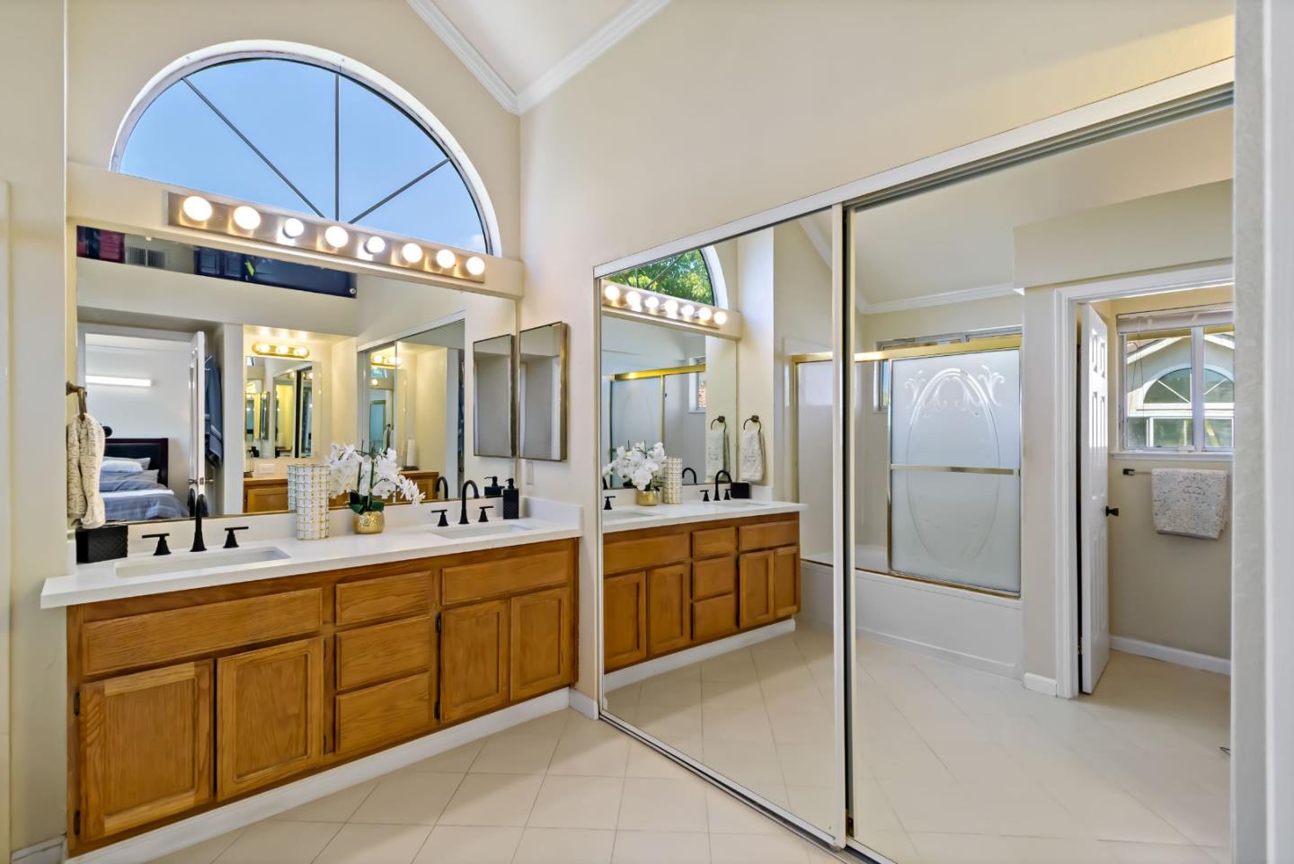 Detail Gallery Image 26 of 50 For 3389 Brook Leaf Ct, San Jose,  CA 95132 - 3 Beds | 2/1 Baths