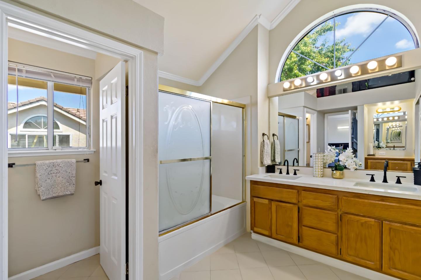 Detail Gallery Image 27 of 50 For 3389 Brook Leaf Ct, San Jose,  CA 95132 - 3 Beds | 2/1 Baths