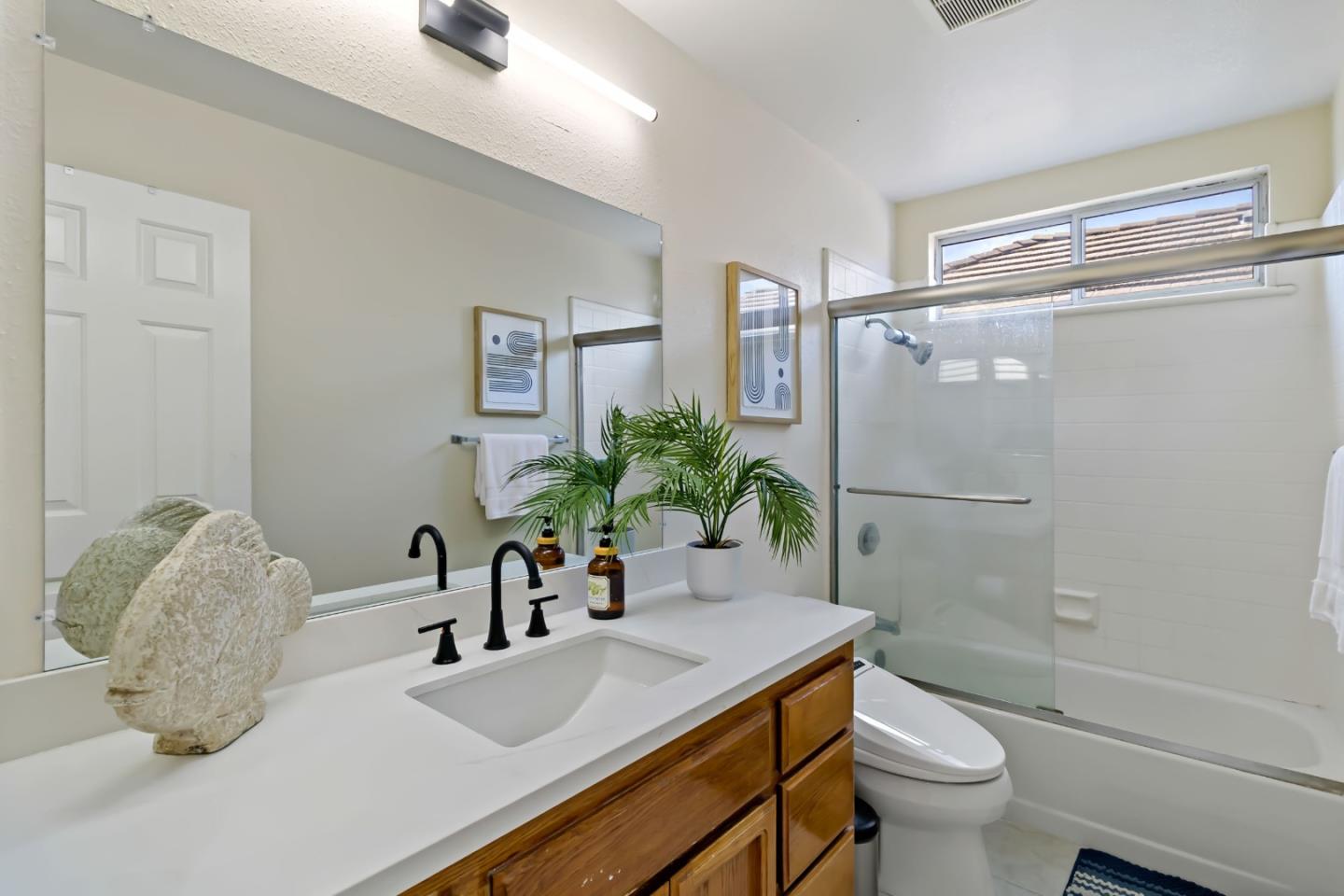Detail Gallery Image 32 of 50 For 3389 Brook Leaf Ct, San Jose,  CA 95132 - 3 Beds | 2/1 Baths