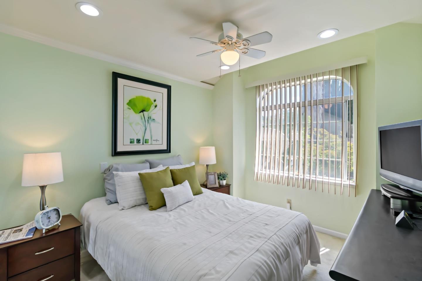 Detail Gallery Image 34 of 50 For 3389 Brook Leaf Ct, San Jose,  CA 95132 - 3 Beds | 2/1 Baths