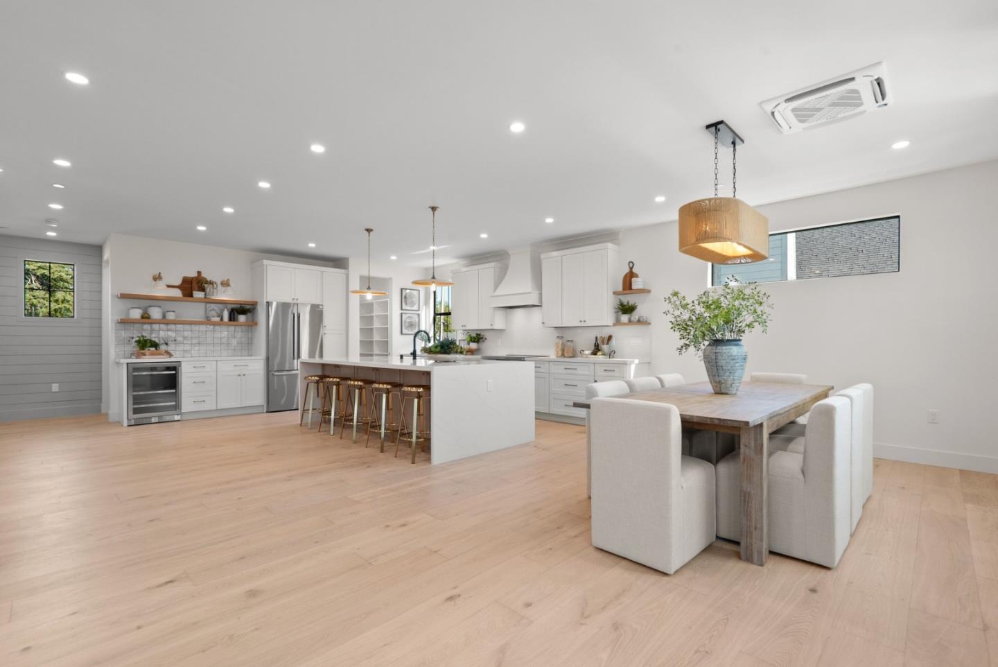 Detail Gallery Image 12 of 61 For 56 Sunnyside Ave, Campbell,  CA 95008 - 4 Beds | 3/1 Baths