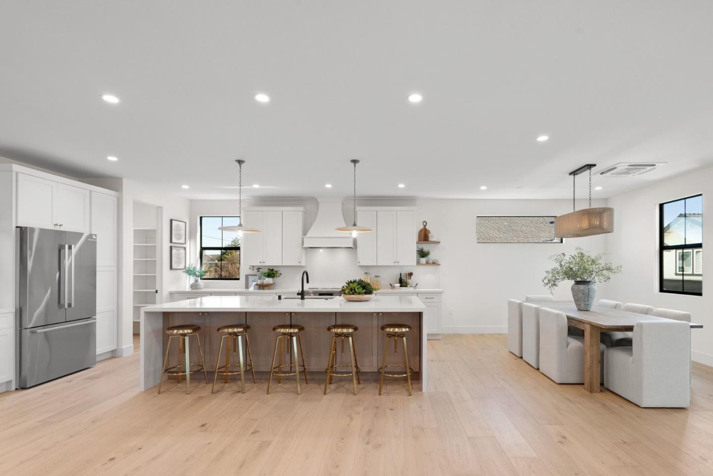 Detail Gallery Image 13 of 61 For 56 Sunnyside Ave, Campbell,  CA 95008 - 4 Beds | 3/1 Baths