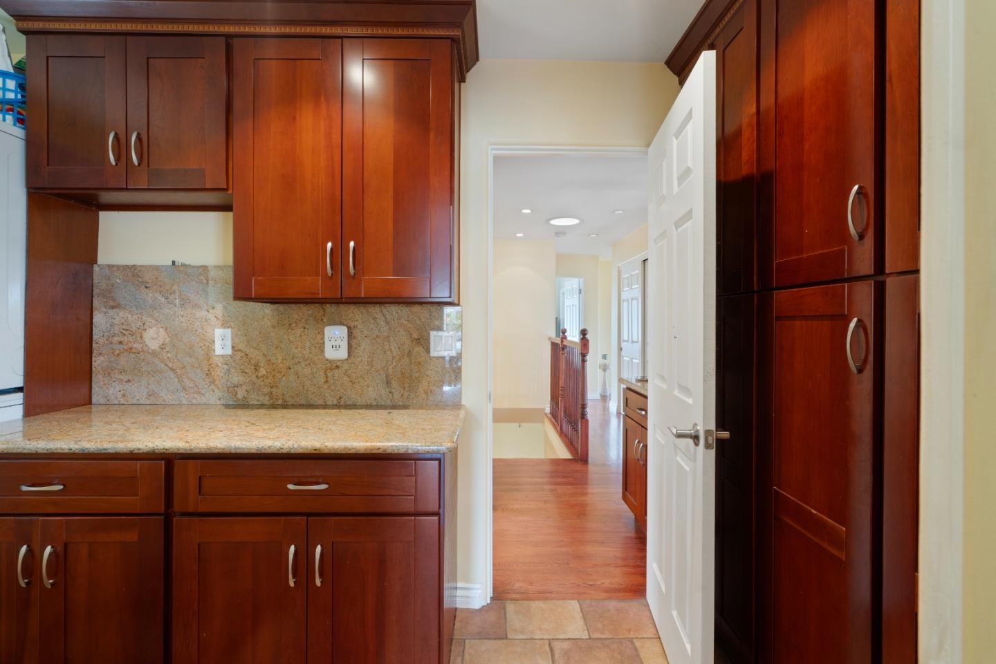 Detail Gallery Image 12 of 58 For 1325 Kimball Ave, Seaside,  CA 93955 - 4 Beds | 2/1 Baths