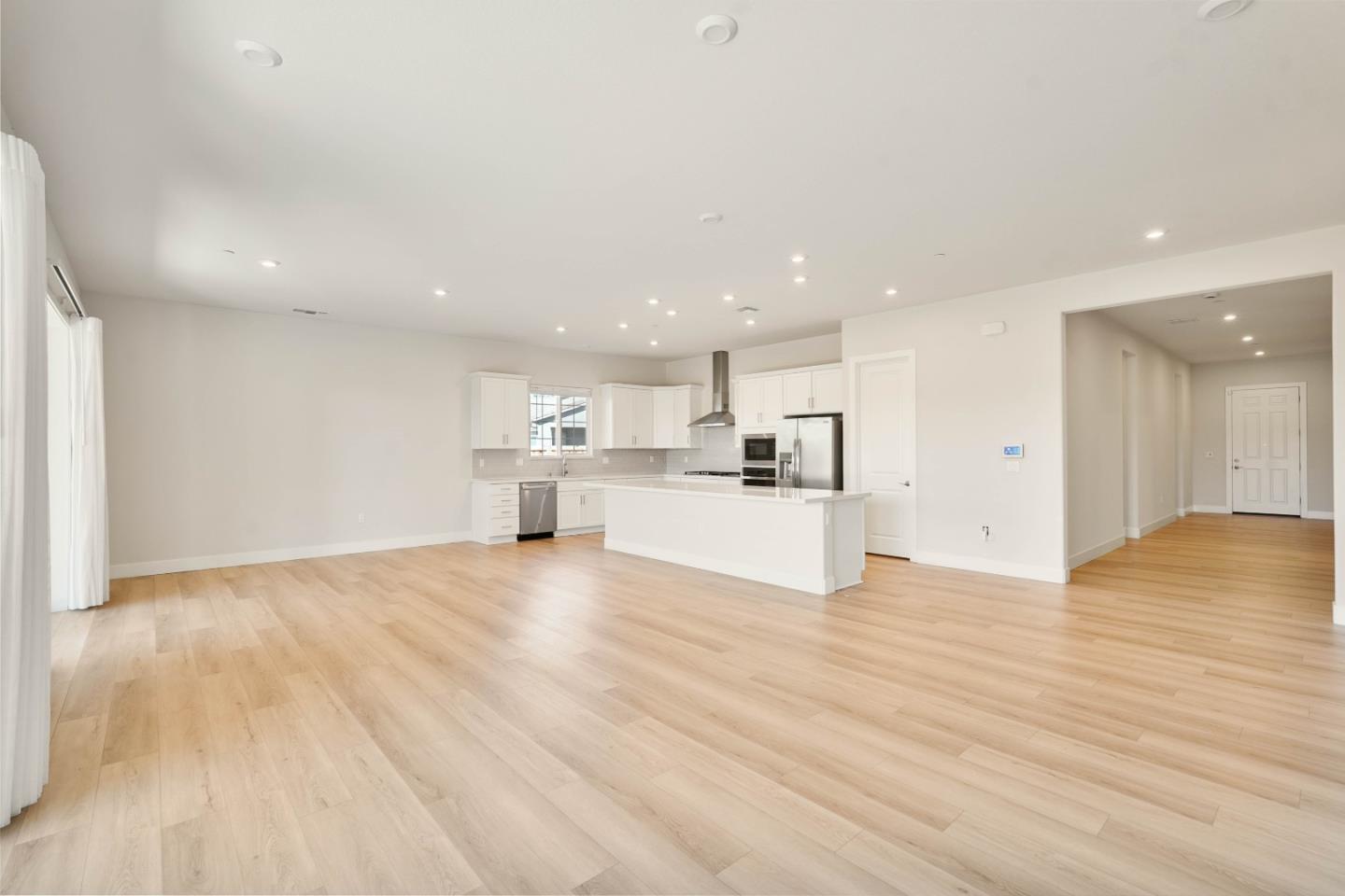 1549 Base Court, Dixon, CA, 95620