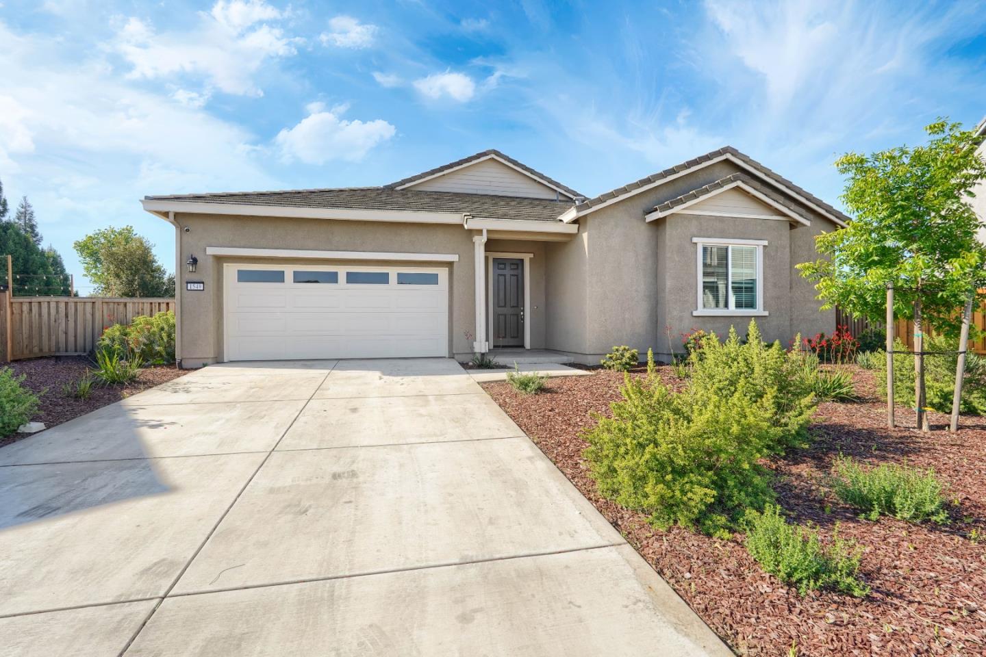 1549 Base Court, Dixon, CA, 95620