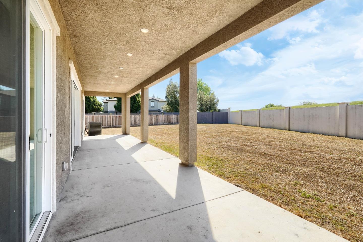 1549 Base Court, Dixon, CA, 95620