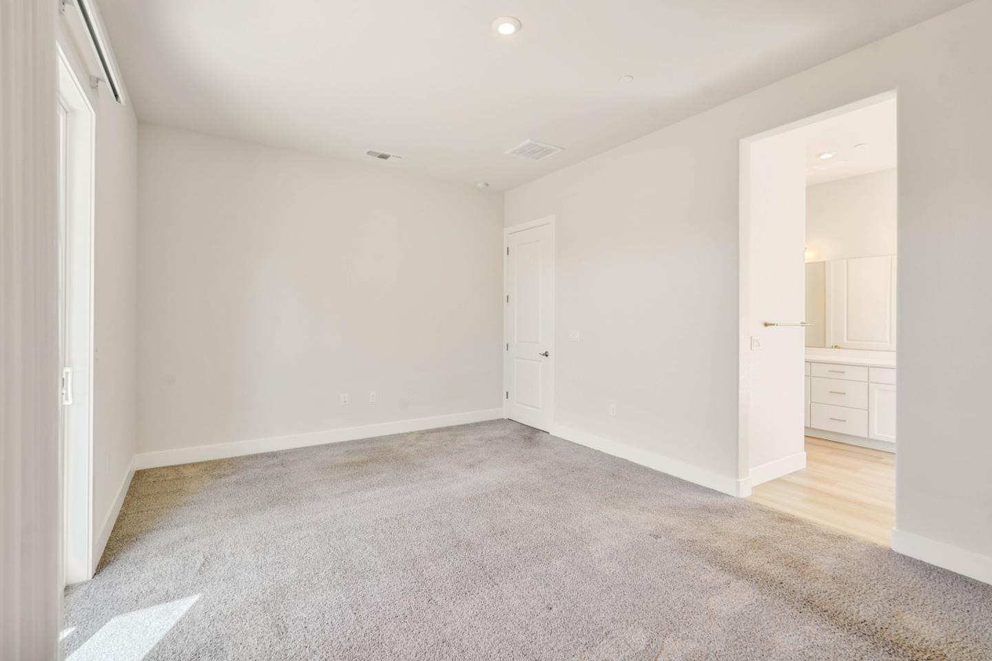 1549 Base Court, Dixon, CA, 95620