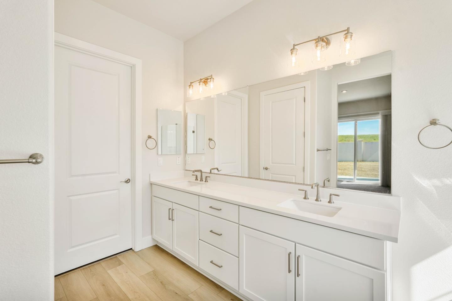 1549 Base Court, Dixon, CA, 95620