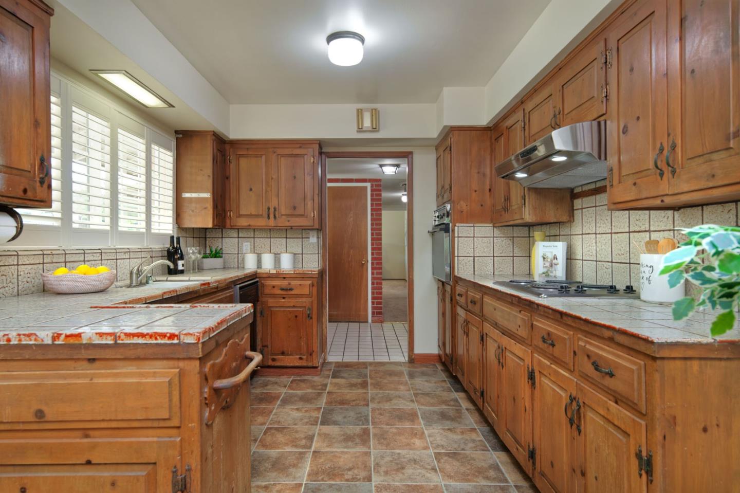 Detail Gallery Image 16 of 43 For 1171 Calle Ventura, San Jose,  CA 95120 - 4 Beds | 2/1 Baths