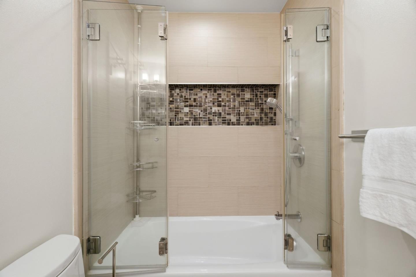 Detail Gallery Image 14 of 42 For 1500 Brookdale Dr, San Jose,  CA 95125 - 4 Beds | 3 Baths