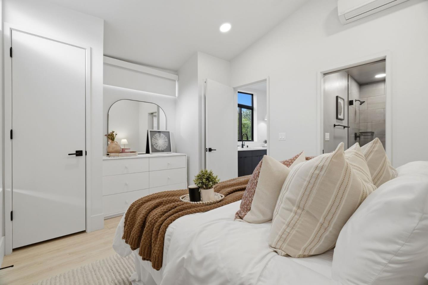 Detail Gallery Image 35 of 42 For 1500 Brookdale Dr, San Jose,  CA 95125 - 4 Beds | 3 Baths