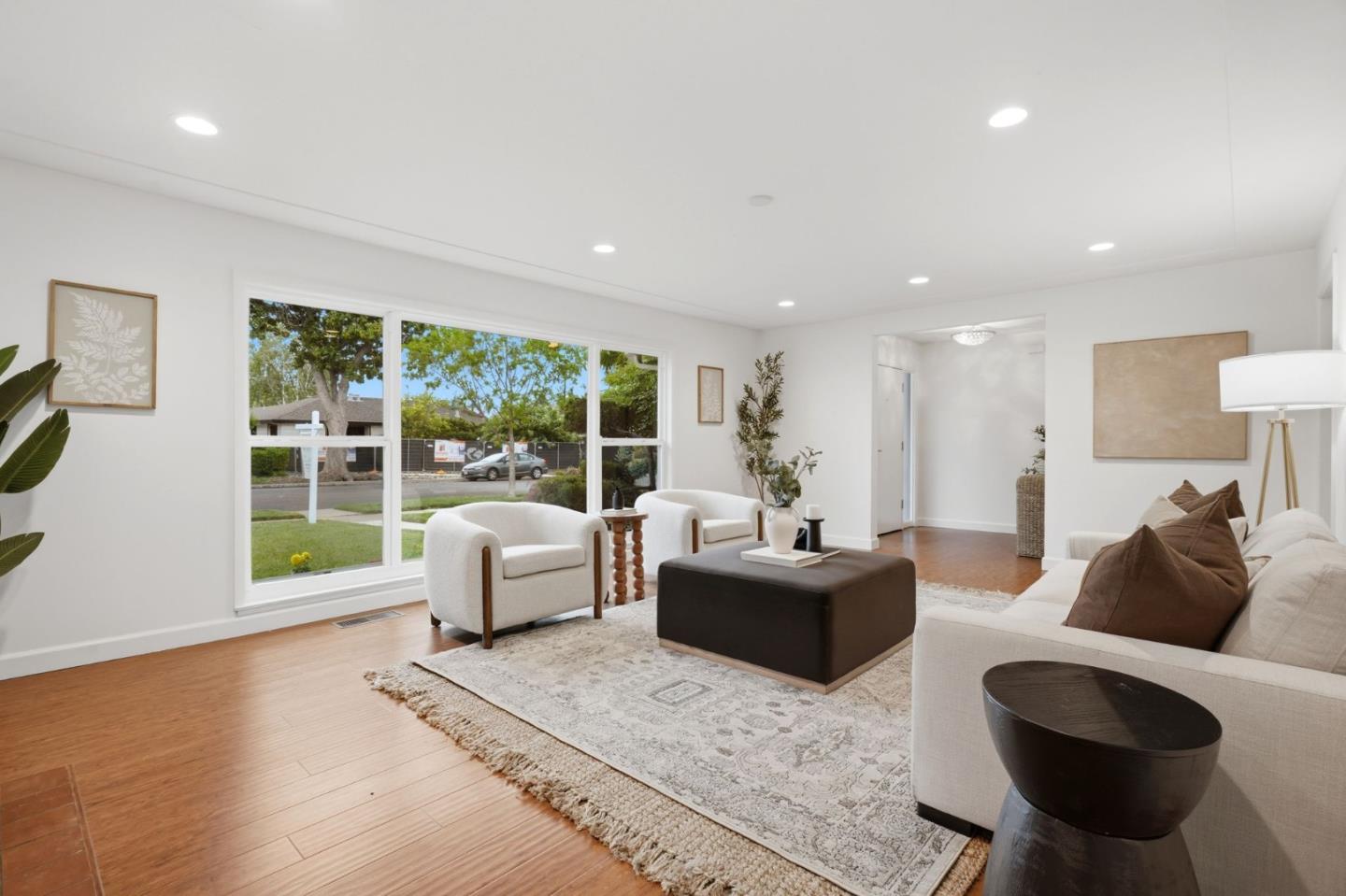 Detail Gallery Image 4 of 42 For 1500 Brookdale Dr, San Jose,  CA 95125 - 4 Beds | 3 Baths