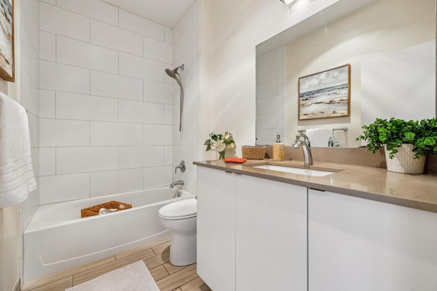 Detail Gallery Image 13 of 29 For 195 Shoreline Ct, Richmond,  CA 94804 - 1 Beds | 1 Baths