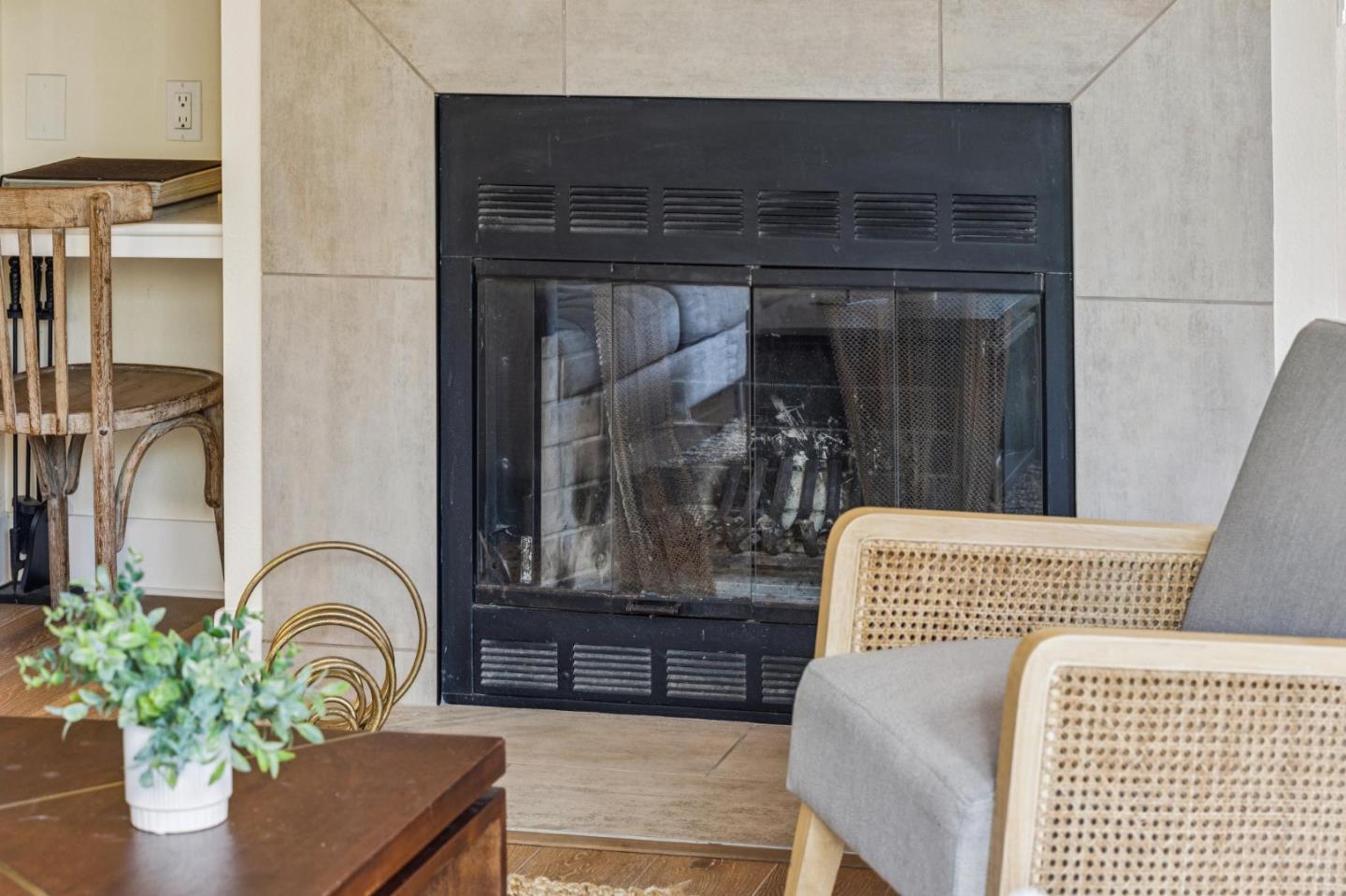 Detail Gallery Image 6 of 29 For 195 Shoreline Ct, Richmond,  CA 94804 - 1 Beds | 1 Baths